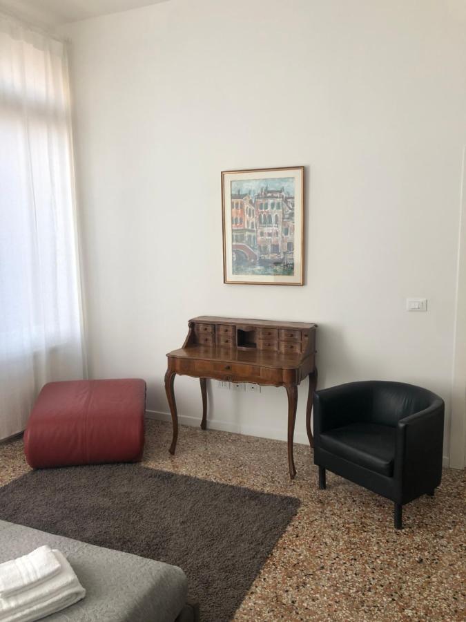 Esclusivo Appartamento A Rialto Βενετία Εξωτερικό φωτογραφία